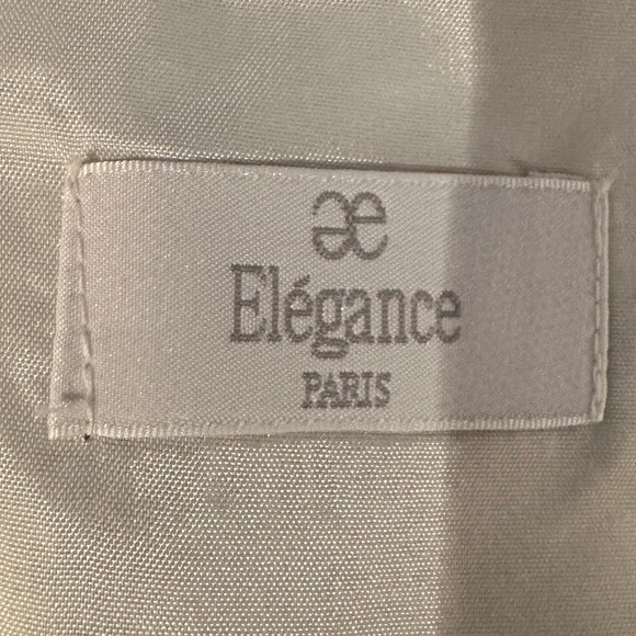 Flower silk skirt by Elegance one of the most ancient French fashion house. - Picture 5 of 6